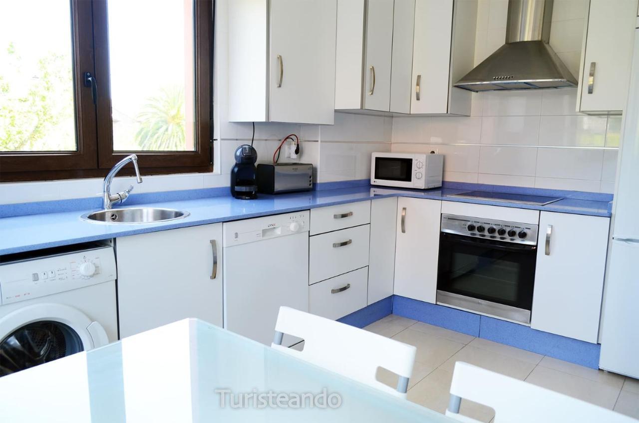 Chalet Tina Mayor: amplio jardín y tranquilidad muy cerca de la playa Pesués Exterior foto