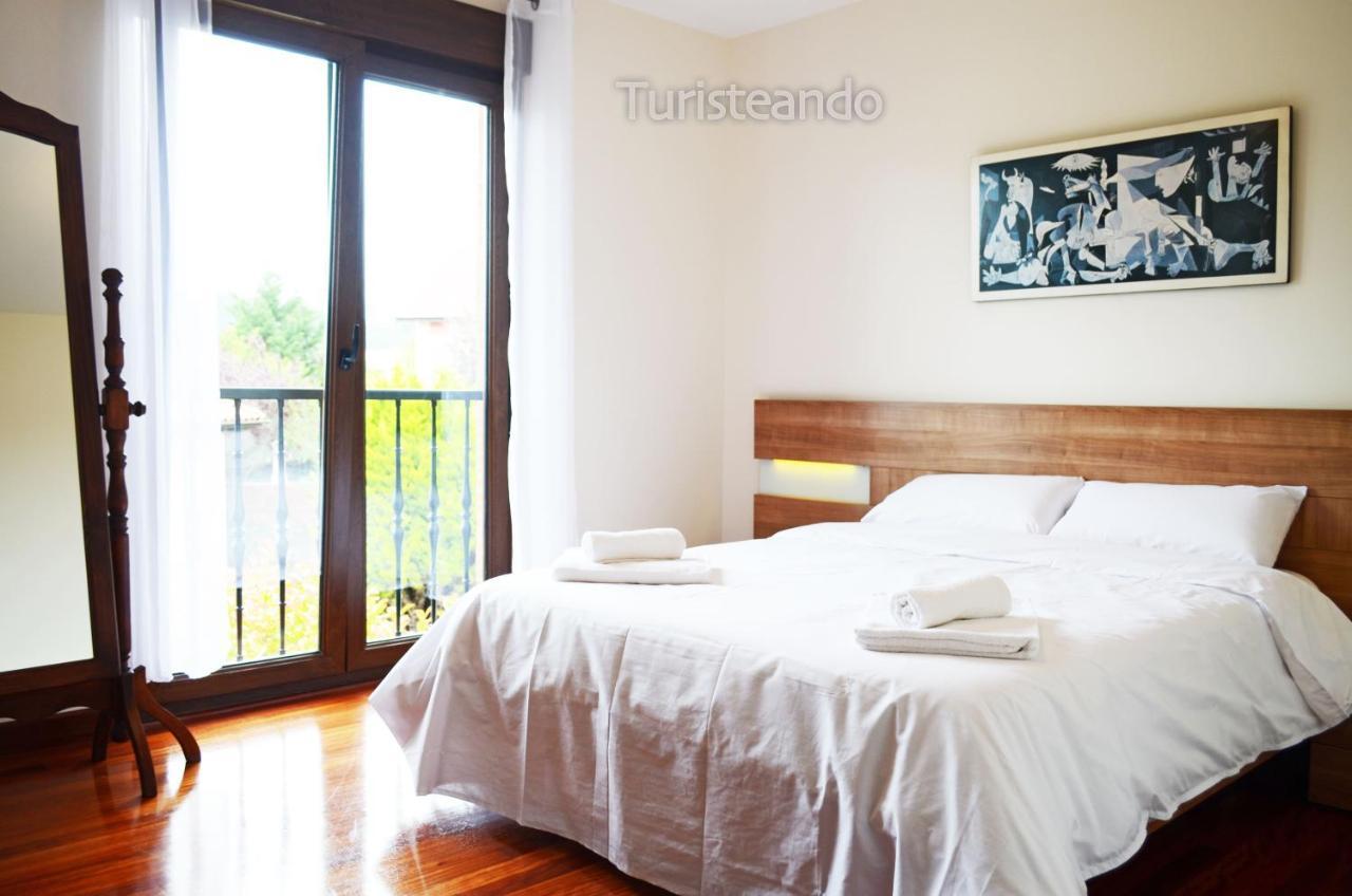 Chalet Tina Mayor: amplio jardín y tranquilidad muy cerca de la playa Pesués Exterior foto